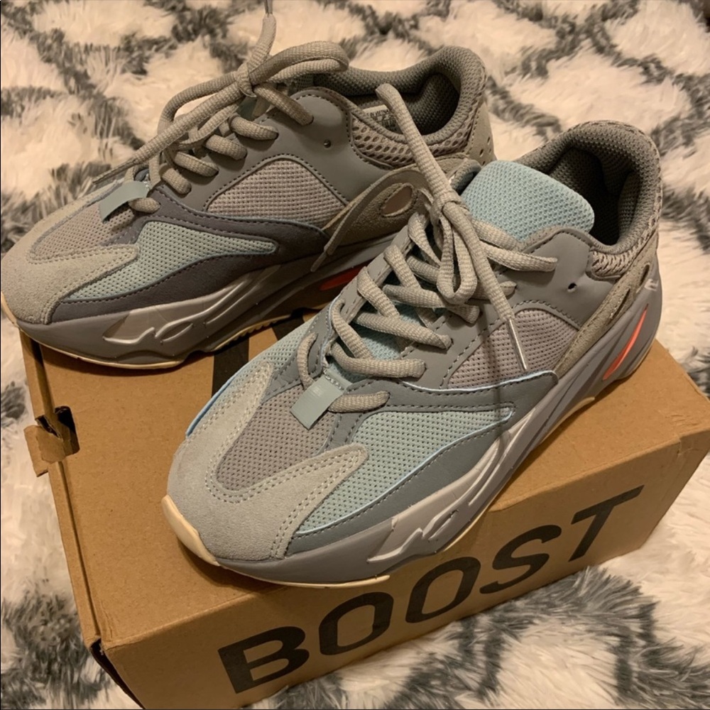 Yeezy Boost 700